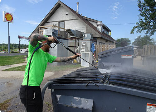 Commercial dumpster cleaning in Flower Mound, Texas